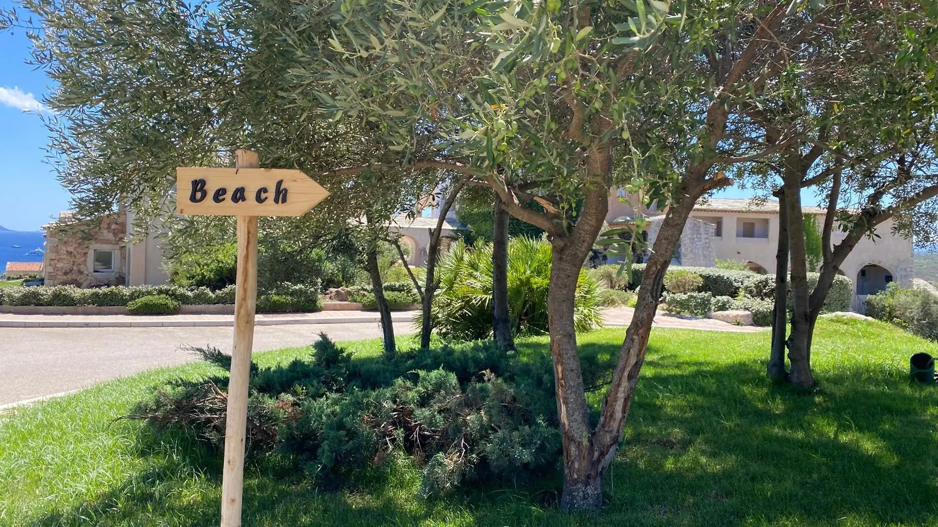 Sardinia Art House location